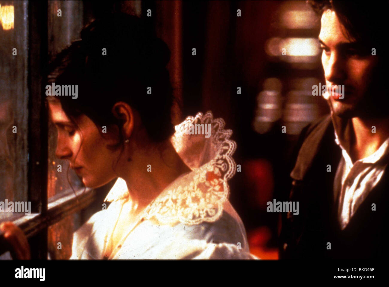 THE HORSEMAN ON THE ROOF (1996) JULIETTE BINOCHE,OLIVIER MARTINEZ HMOR 003 Stock Photo