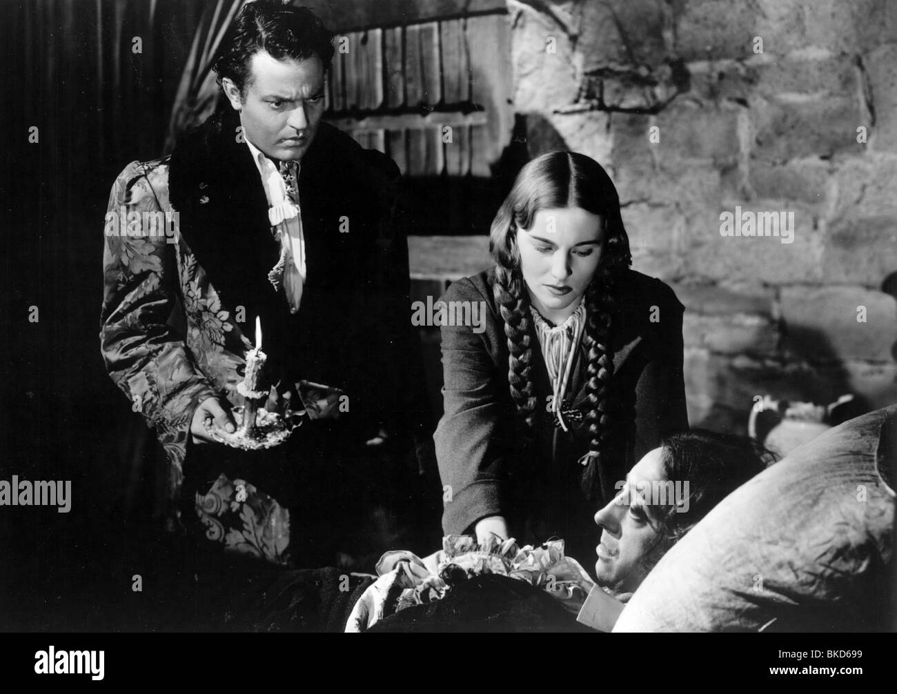 JANE EYRE (1943) ORSON WELLES, JOAN FONTAINE JEY 006P Stock Photo