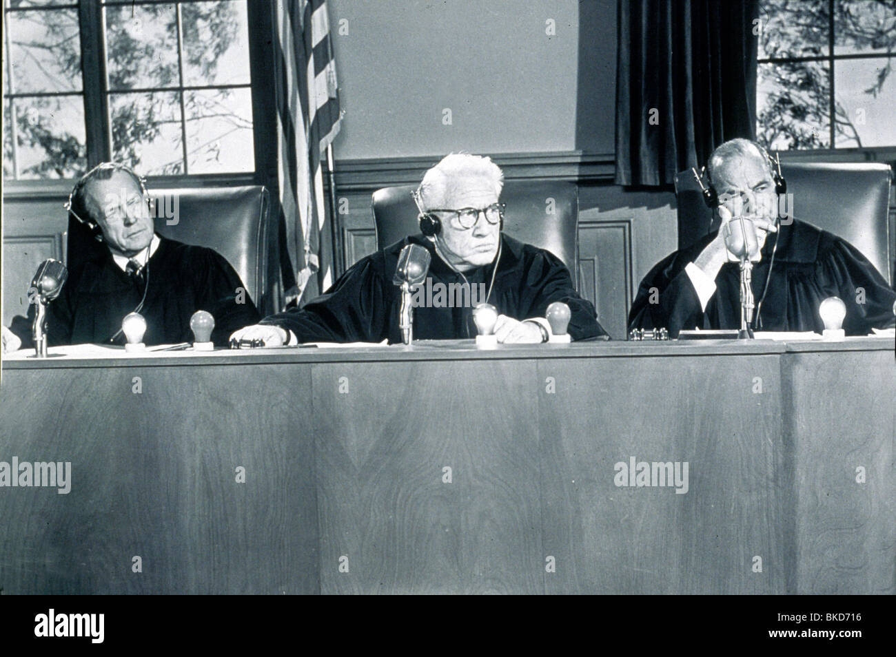JUDGEMENT AT NUREMBERG (1961) SPENCER TRACY JAN 007 Stock Photo