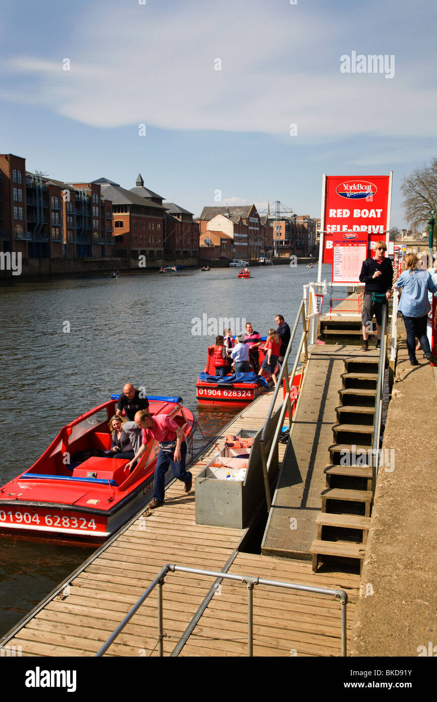 Self hire boat hires stock photography and images Alamy