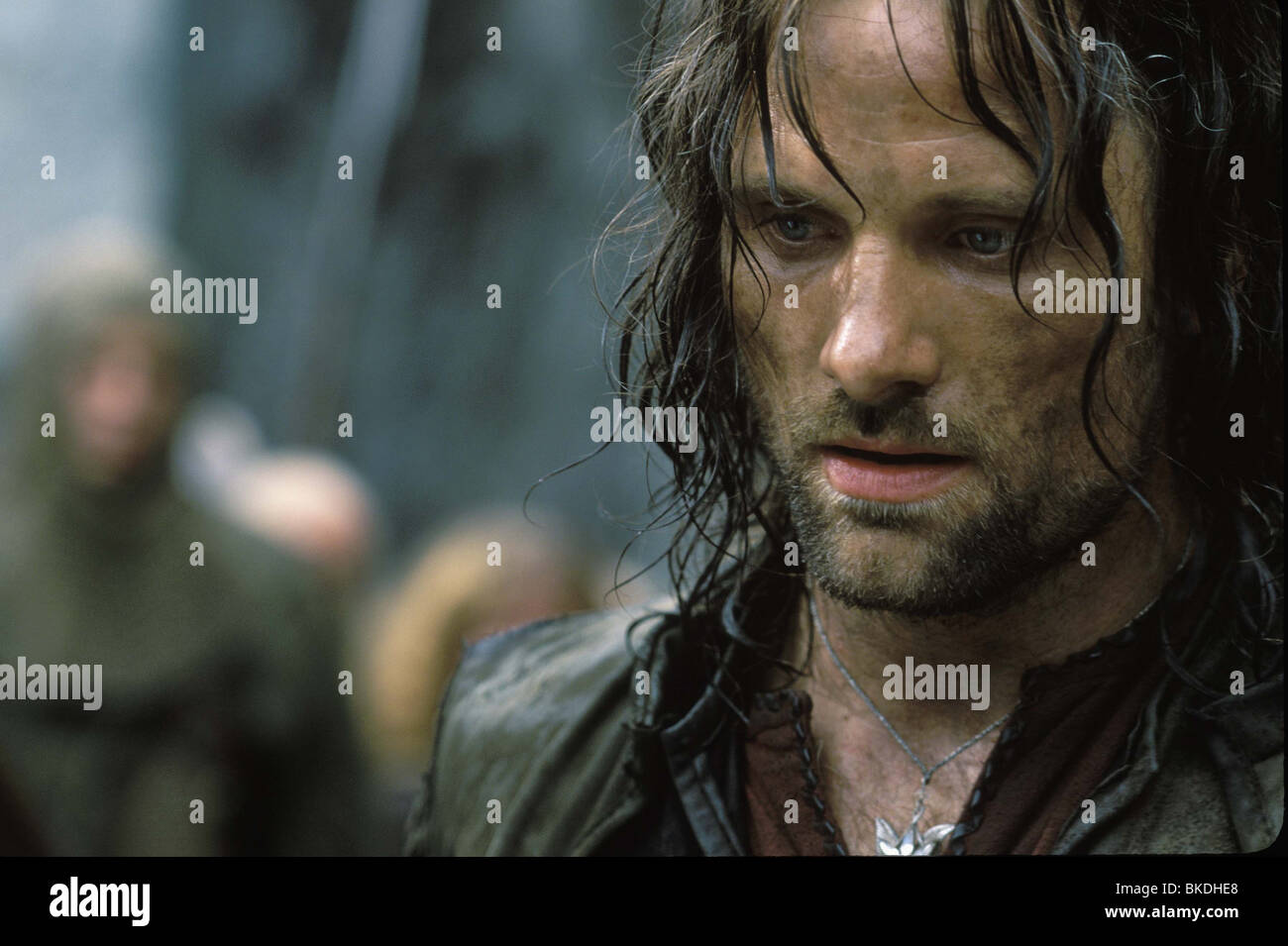 THE LORD OF THE RINGS: THE TWO TOWERS (2002) VIGGO MORTENSEN, ARAGORN TWRS 002-01 Stock Photo