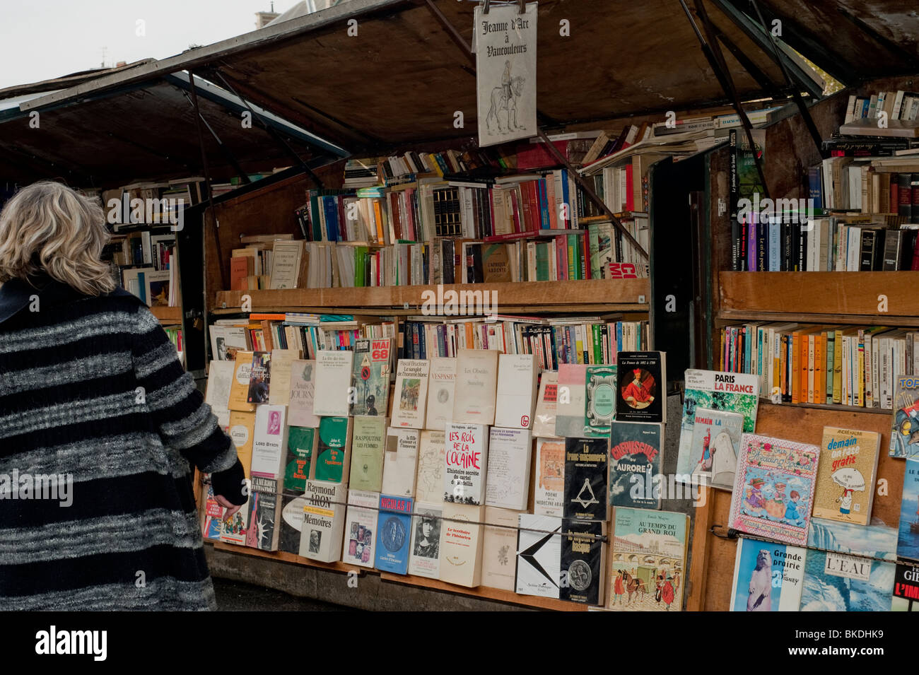 Old Books on Sale Outside Sidewalk Market, Paris, France, Seine River Quay, Bouquinistes, Old Book Sellers, riverside book kiosks Stock Photo