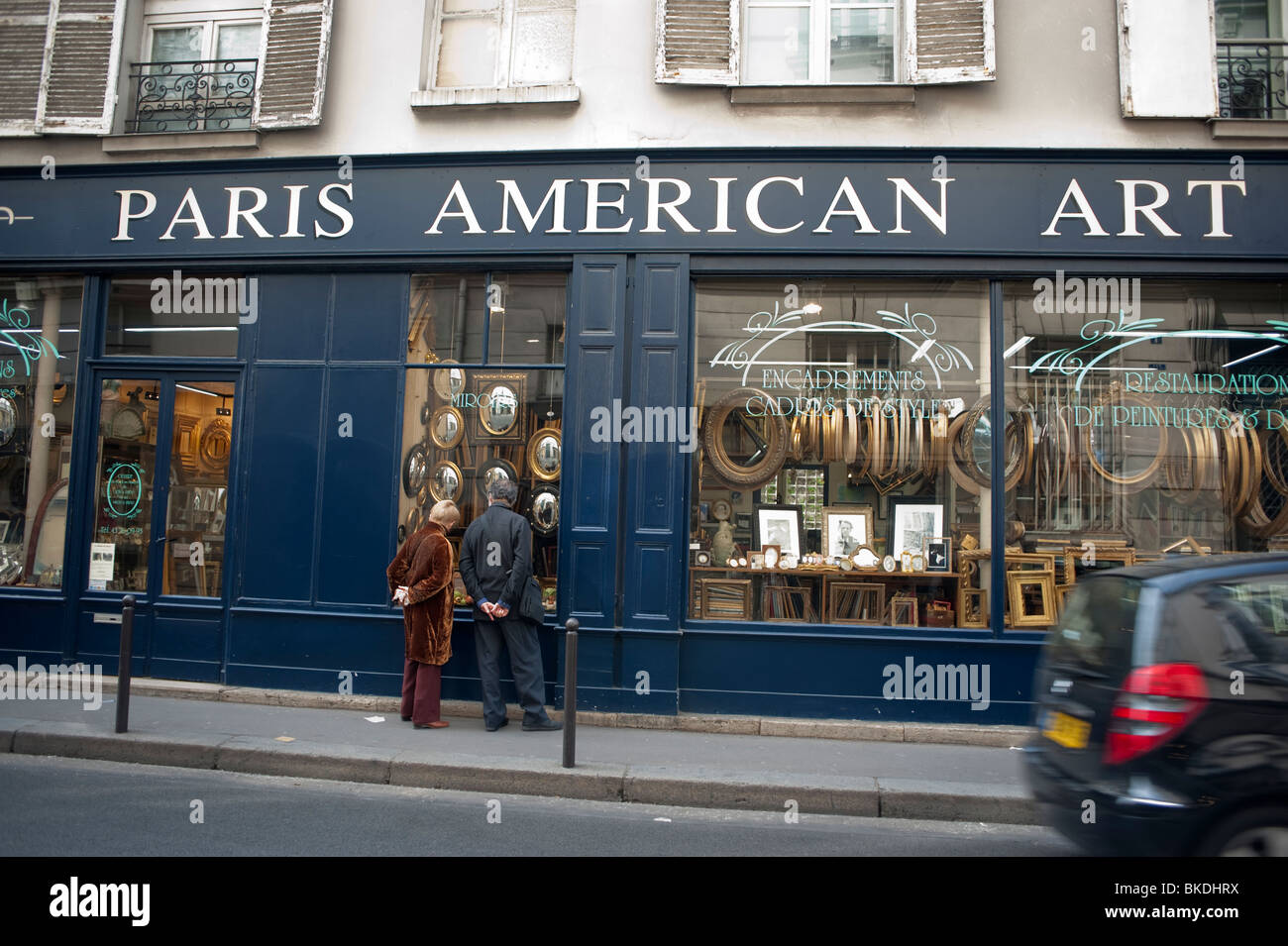 Paris France, Shopping Old Storefront, French Hat shop in the Marais  District, People Looking Shop Window (Now Closed) vintage storefront 1950s  store Stock Photo - Alamy