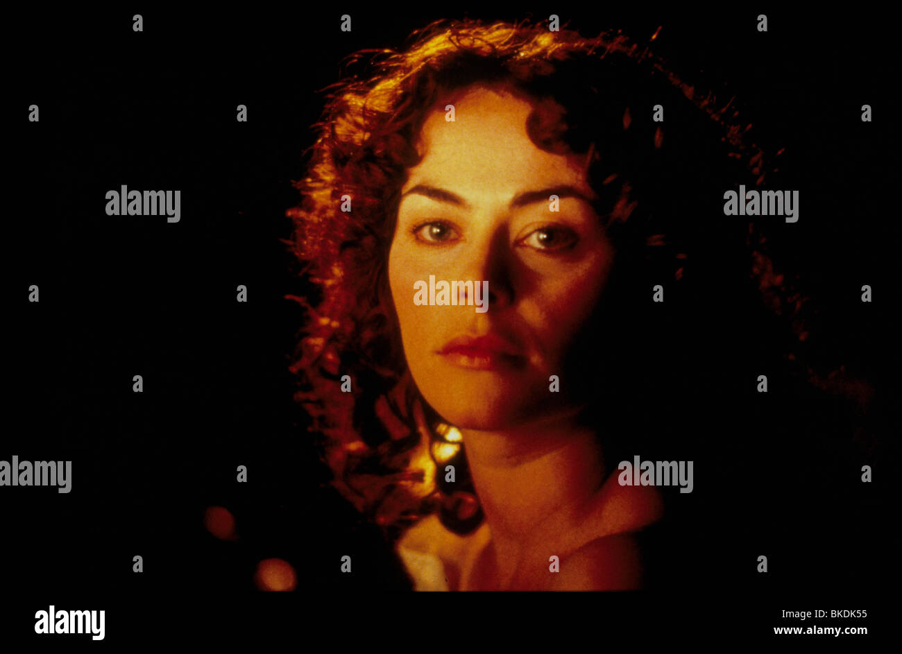 ROBINSON CRUSOE (1996) POLLY WALKER RBCR 005 Stock Photo