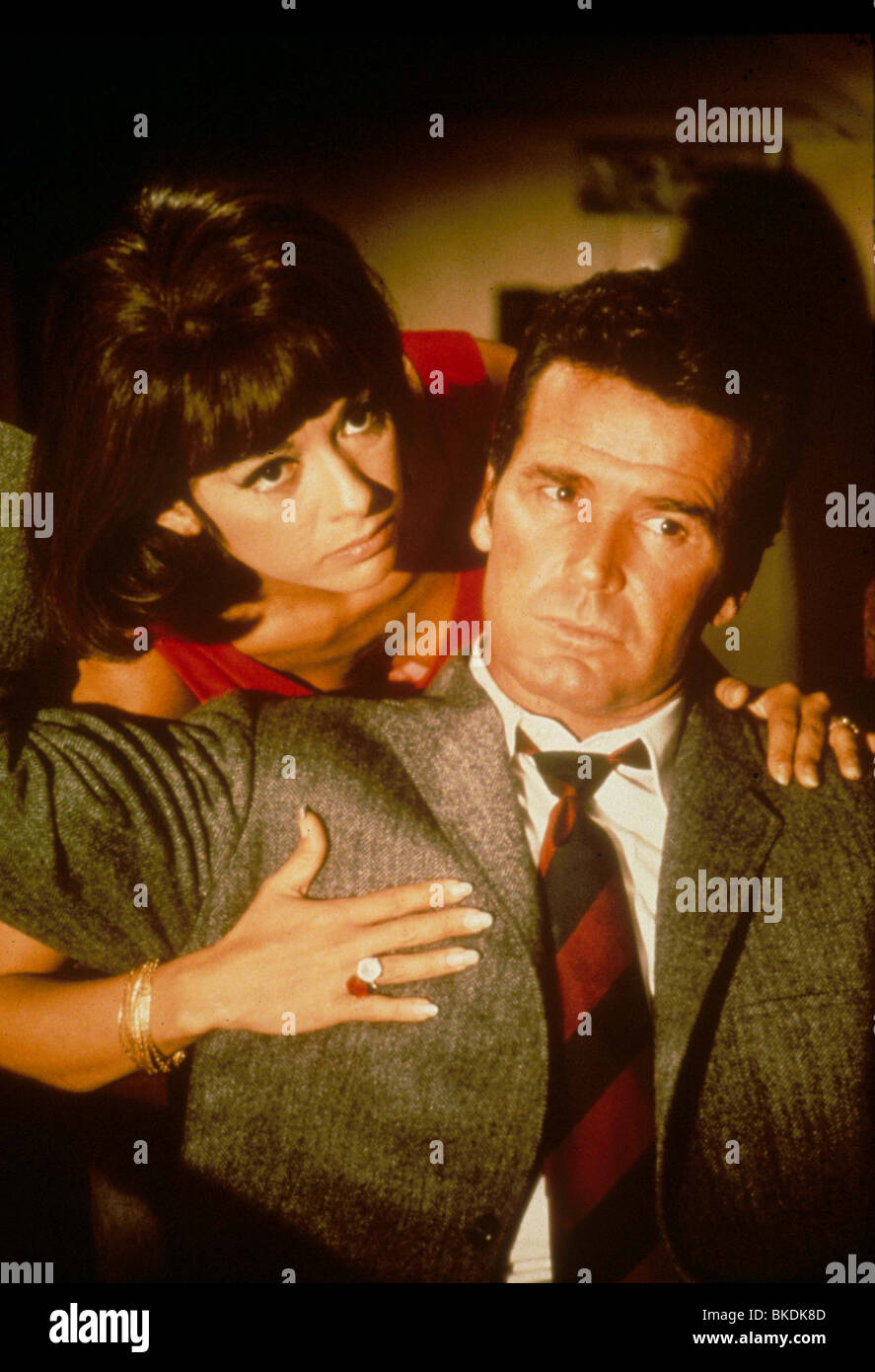 MARLOWE (1969) RITA MORENO, JAMES GARNER MRL 002 Stock Photo Alamy