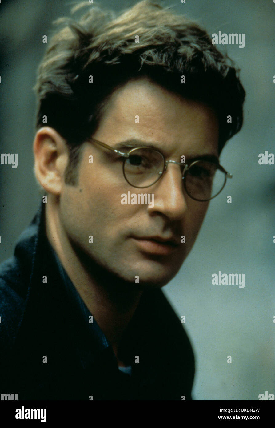 MIMIC -1997 JEREMY NORTHAM Stock Photo - Alamy