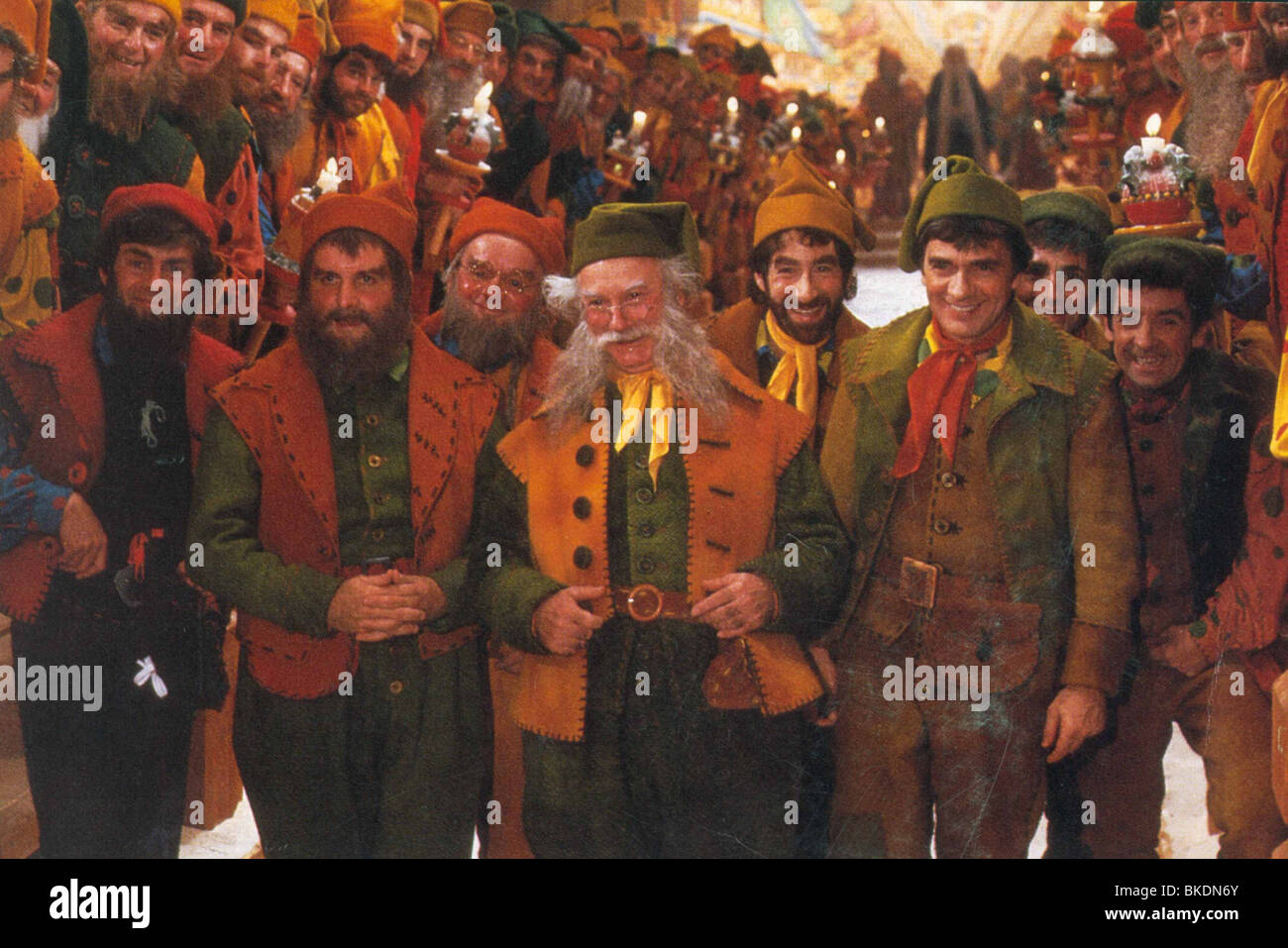 SANTA CLAUS THE MOVIE (1985) DUDLEY MOORE STMV 006FOH Stock Photo Alamy