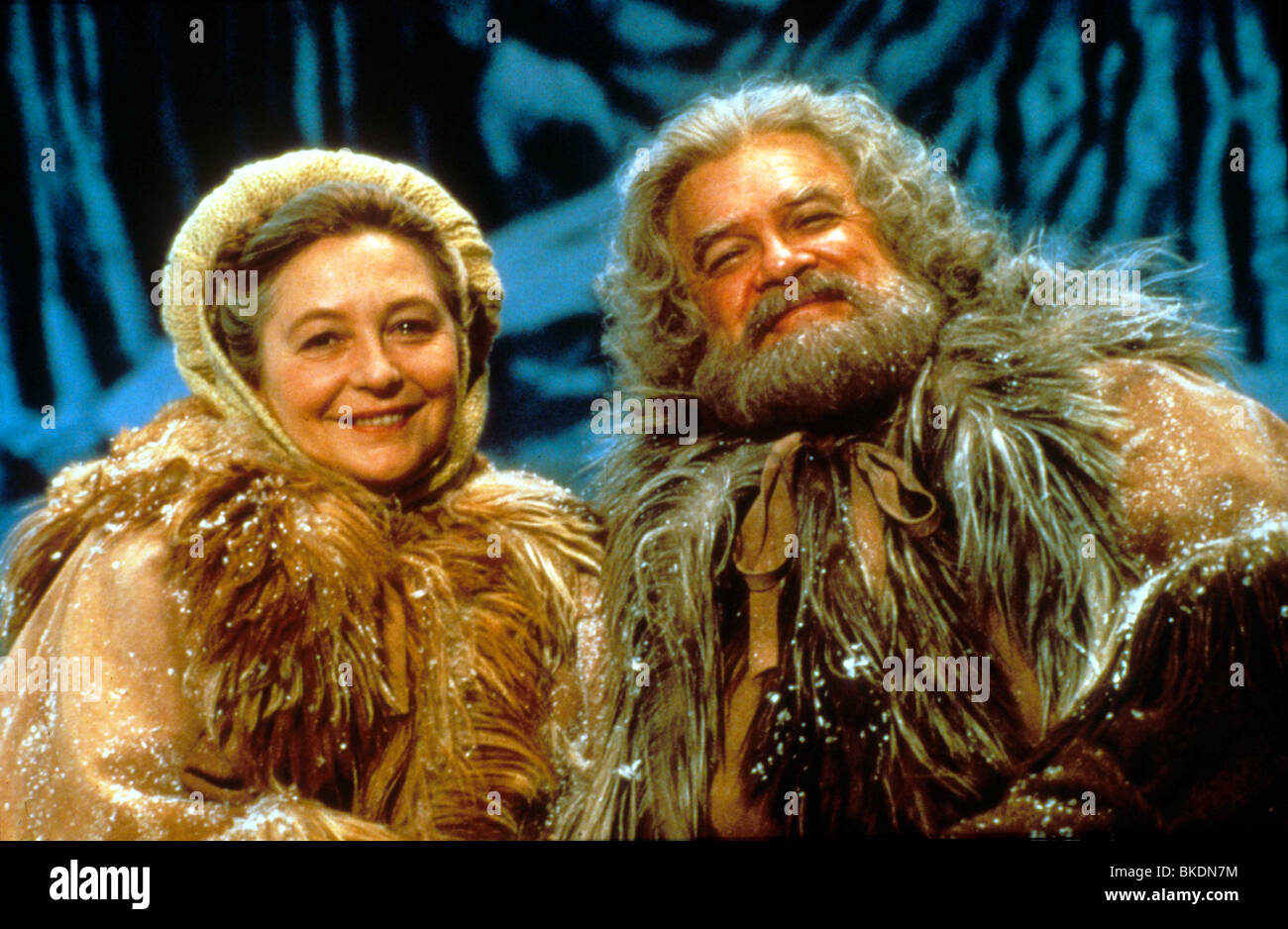 SANTA CLAUS THE MOVIE (1985) JUDY CORNWELL, DAVID HUDDLESTON STMV 063 Stock Photo Alamy