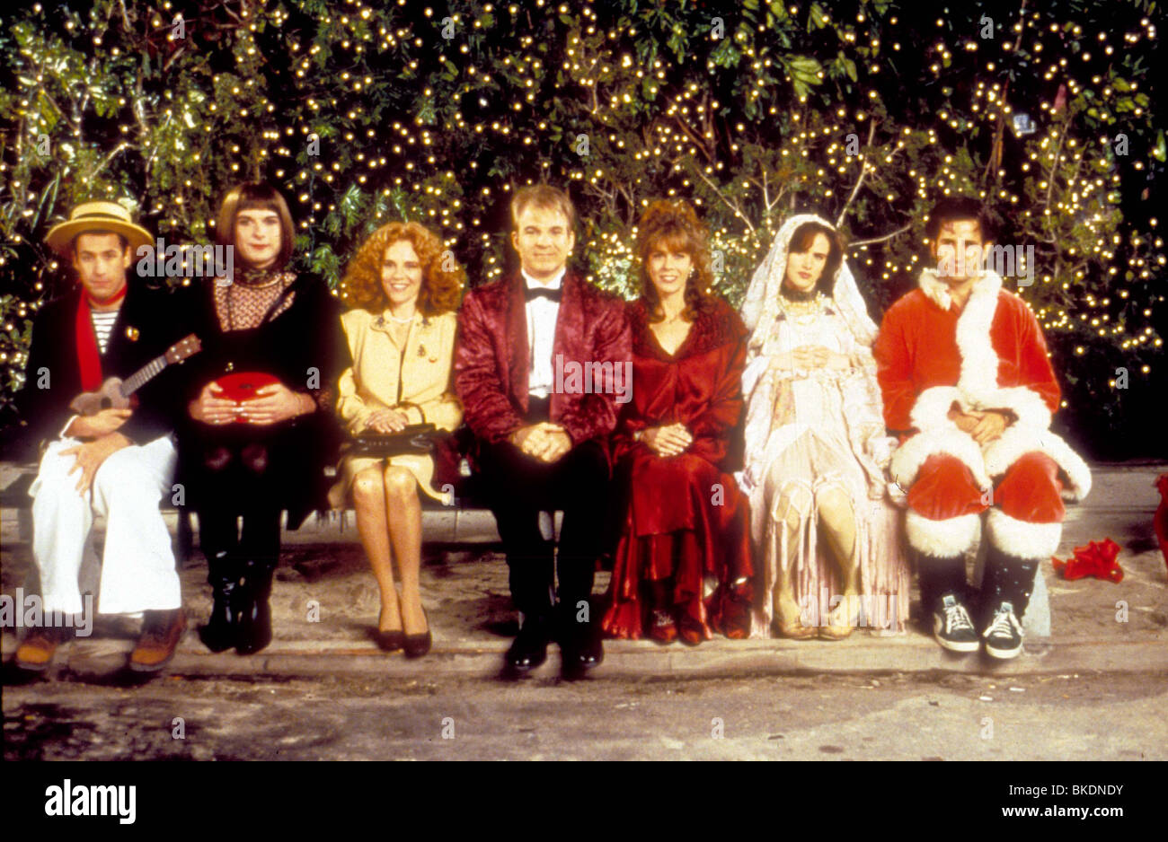 MIXED NUTS (1995) ADAM SANDLER, LIEV SCHREIBER, MADELINE KAHN, STEVE