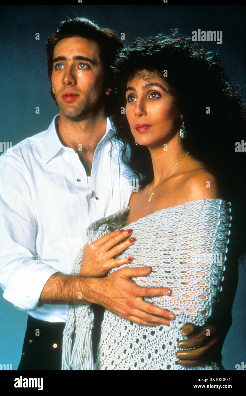 MOONSTRUCK (1987) NICOLAS CAGE, CHER MNS 003 Stock Photo