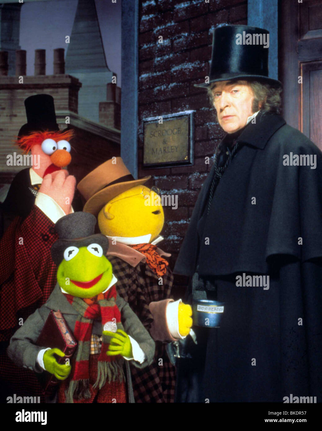 THE MUPPET CHRISTMAS CAROL (1992) BEAKER, KERMIT THE FROG, DR BUNSEN ...