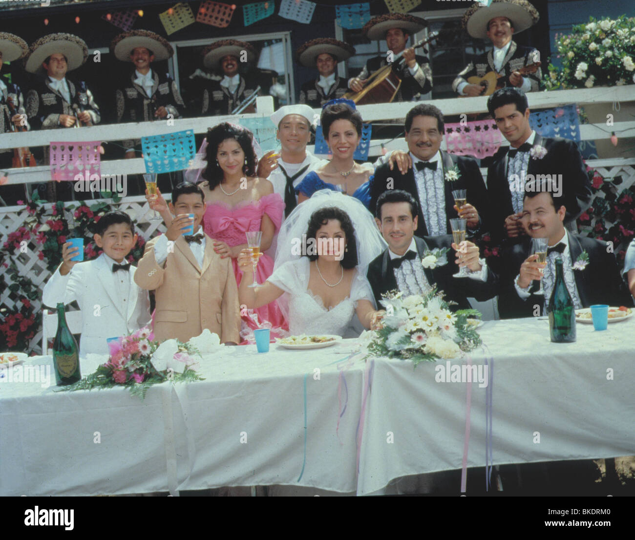 MY FAMILY (1995) JONATHAN HERNANDEZ, GREG ALBERT, CONSTANCE MARIE, BENITO MARTINEZ, JENNY GAGO, EDUARDO LOPEZ ROJAS, ESAI Stock Photo