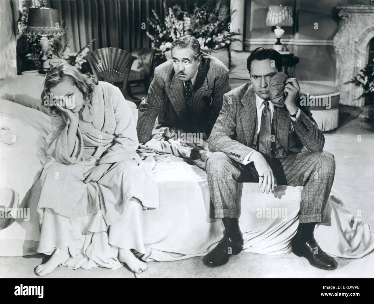 NOTHING SACRED (1937) CAROLE LOMBARD, WALTER CONNOLLY, FREDRIC MARCH NOTS 004P Stock Photo
