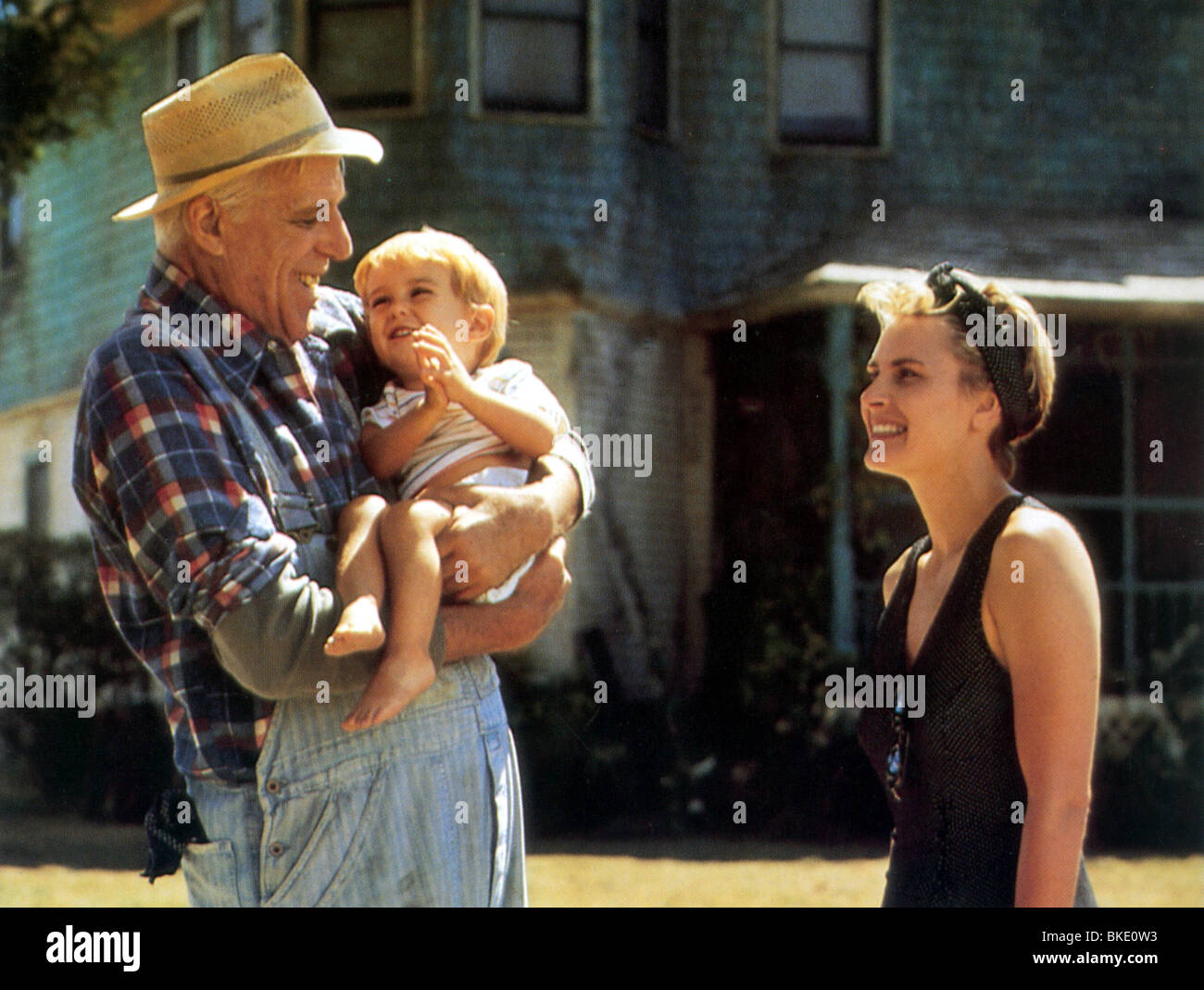 PET SEMATARY (1989) FRED GWYNNE,DENISE CROSBY PTS 004FOH Stock Photo