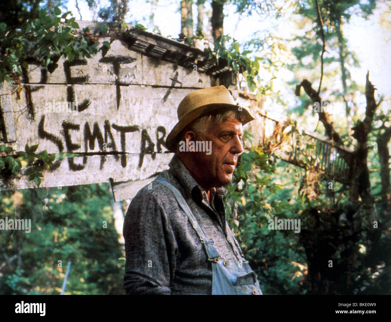 PET SEMATARY (1989) FRED GWYNNE PTS 007FOH Stock Photo