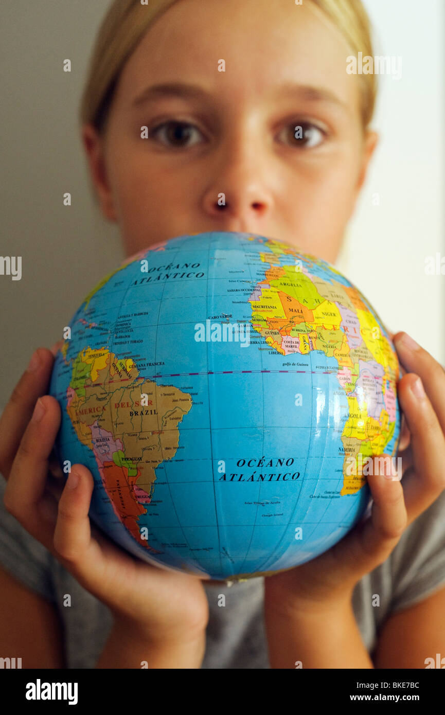 Globe holding hi-res stock photography and images - Alamy