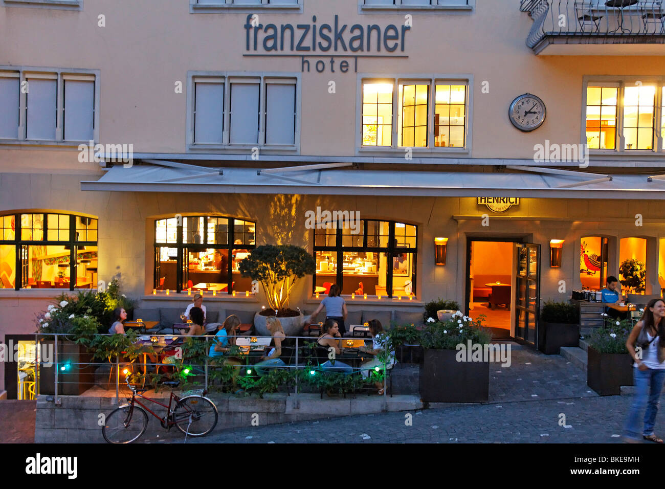 Franziskaner Hotel outdoor in Niederdorf, people, restaurants in summer, Switzerland, Zurich, Stock Photo