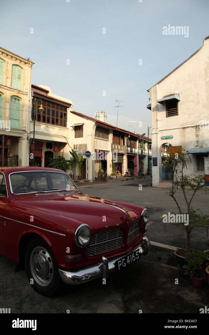 Classic Volvo Amazon on Lebuh Armenian, Georgetown, Penang, Malaysia Stock Photo