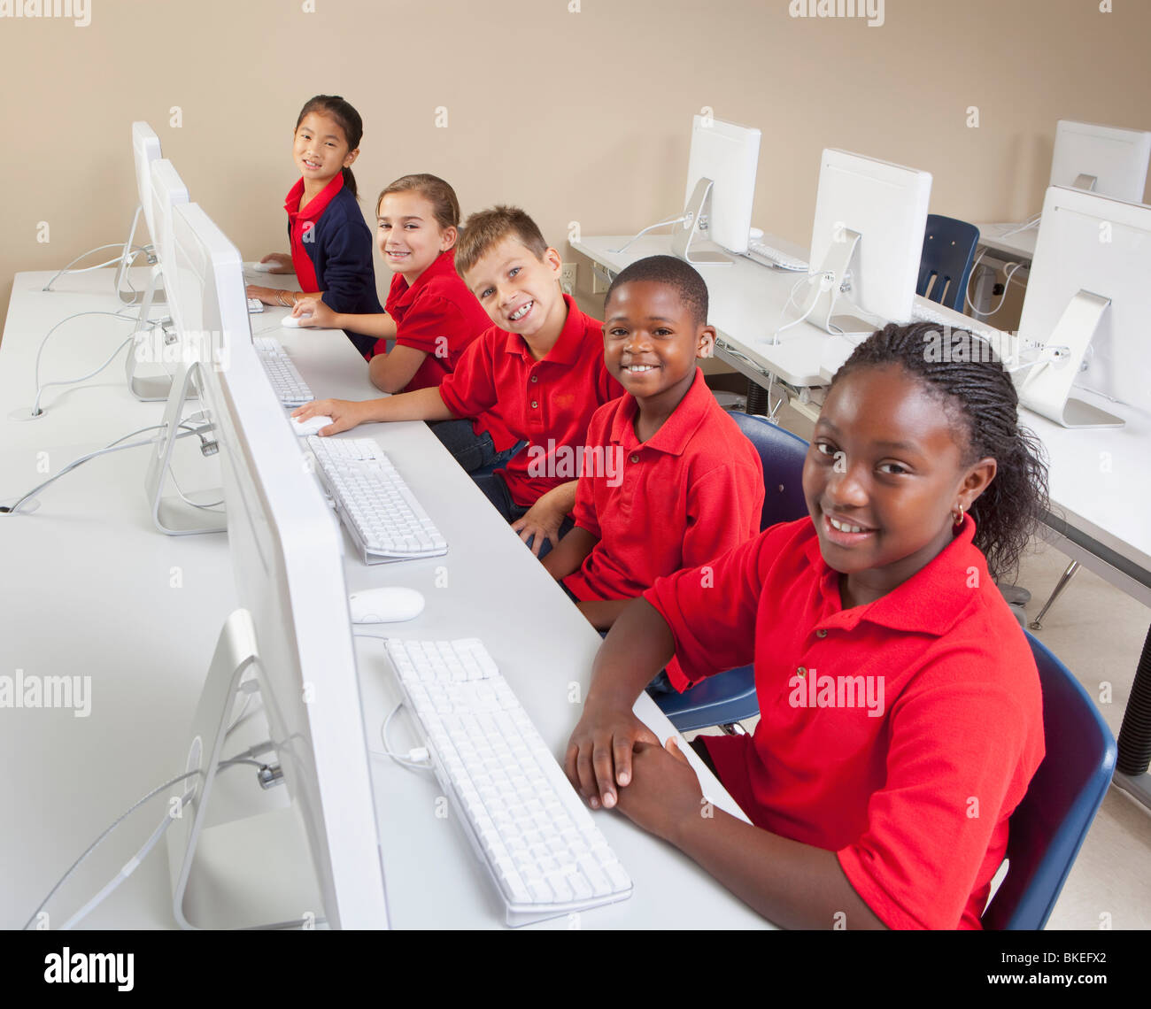 Students In Computer Class Stock Photo - Alamy