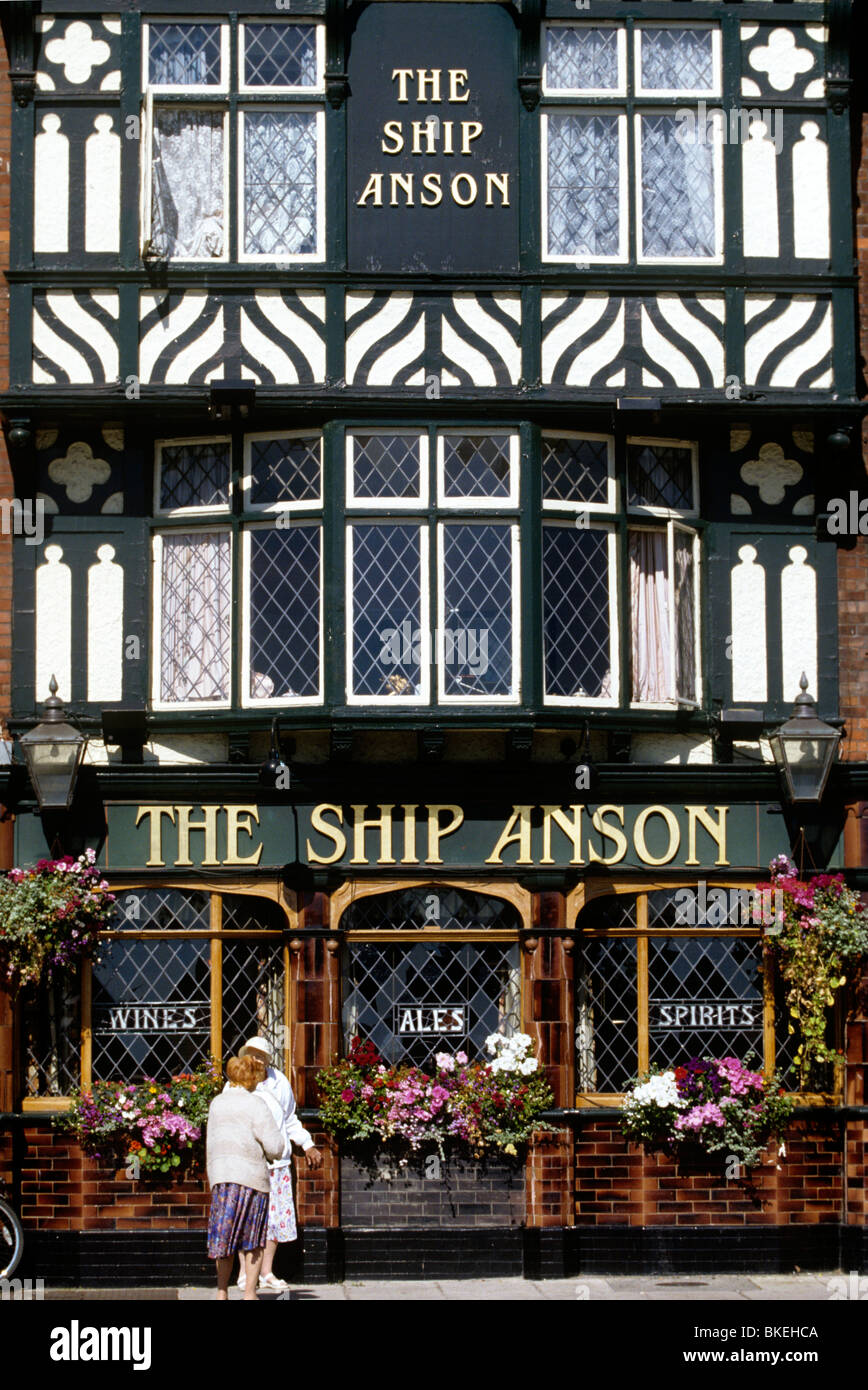 The ship anson pub hires stock photography and images Alamy
