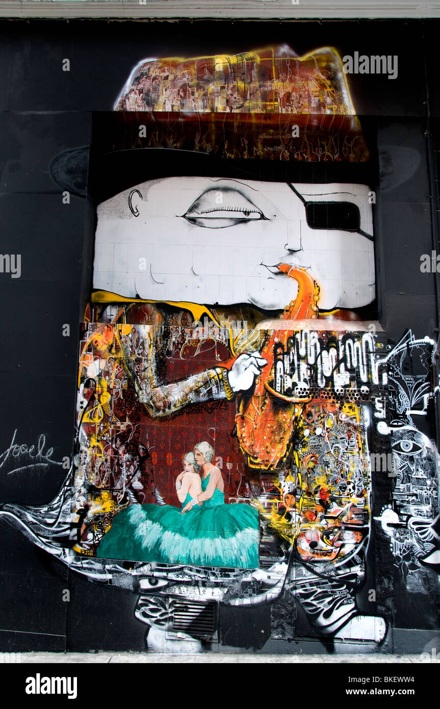 Madrid Spain wall painting art message man Stock Photo Alamy