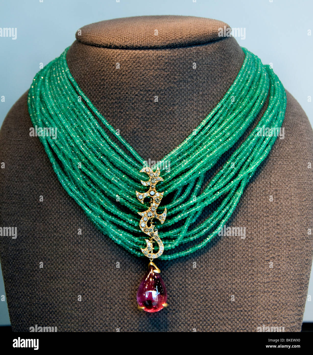 Vasari necklace chain fashion Madrid Salamanca Calle de Serrano Spain Stock  Photo - Alamy