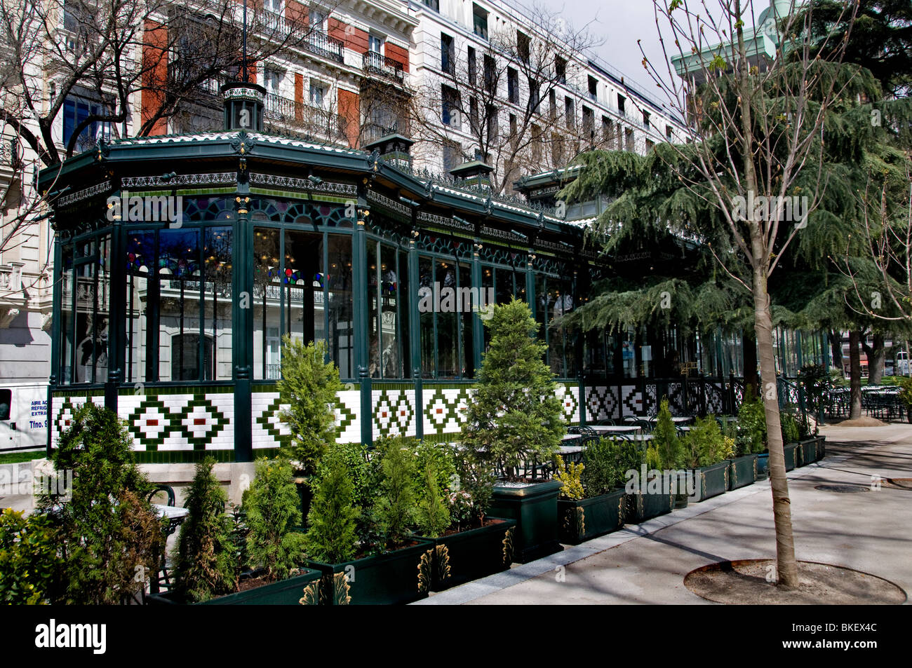 El Pabellon del Espejo - Paseo de Recoletos 31  Madrid Spain Bar Pub Cafe Restaurant Stock Photo