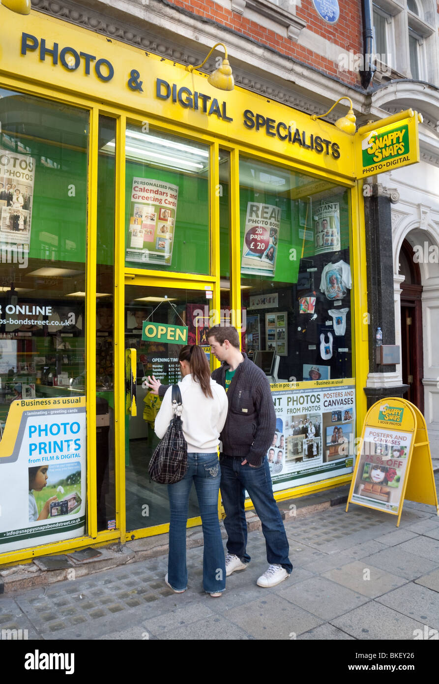 London snappy snaps hires stock photography and images Alamy