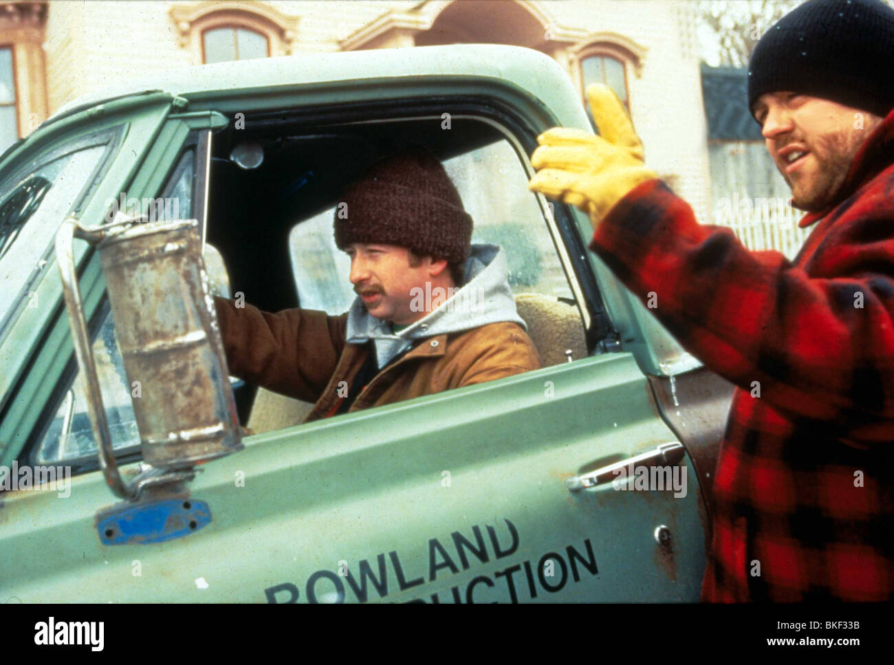 TED DEMME (DIR) ON SET BEAUTIFUL GIRLS (1997) WITH MAX PERLICH TEDD 003  Stock Photo - Alamy