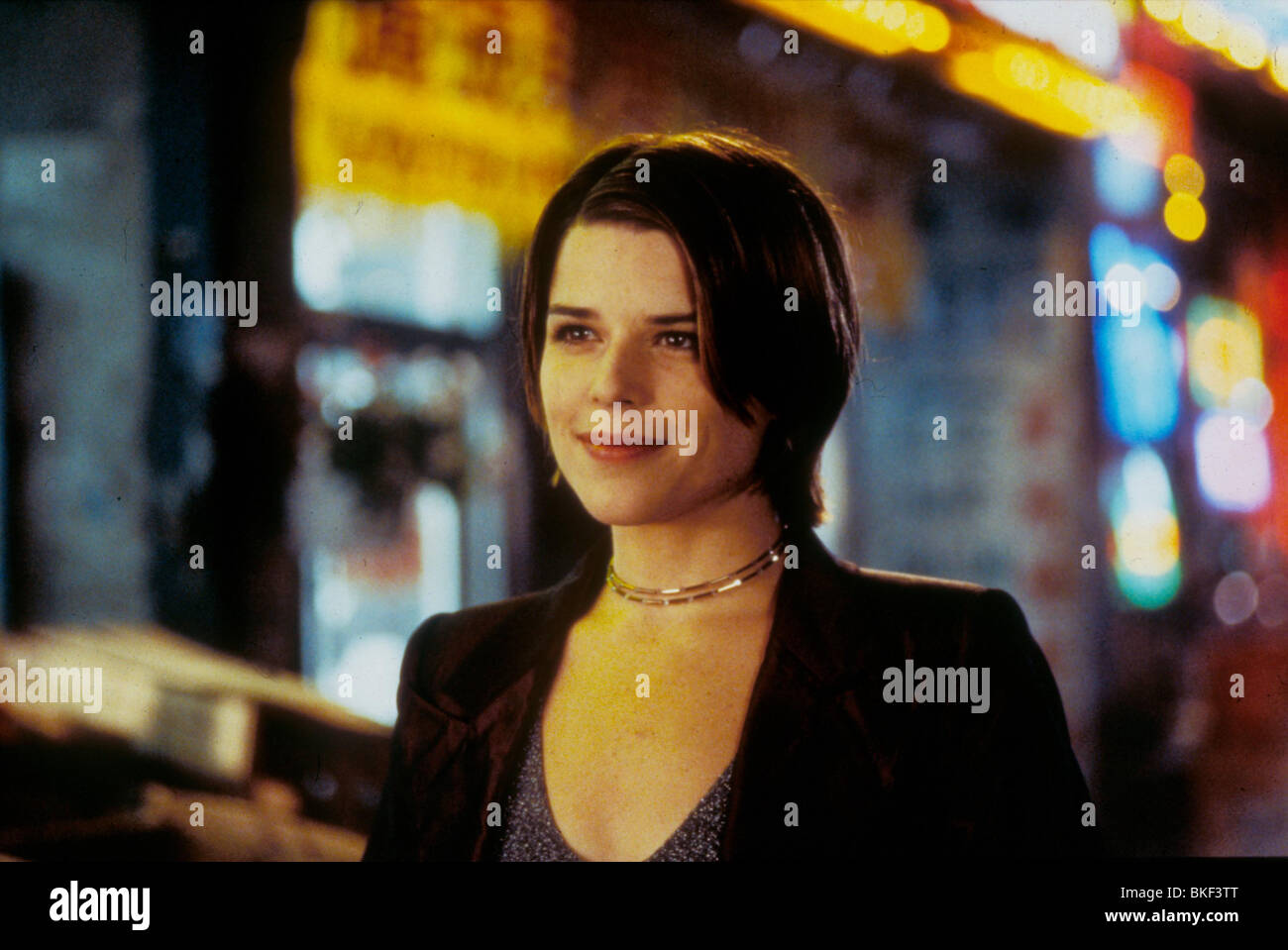 Neve campbell 1999 hi-res stock photography and images - Alamy