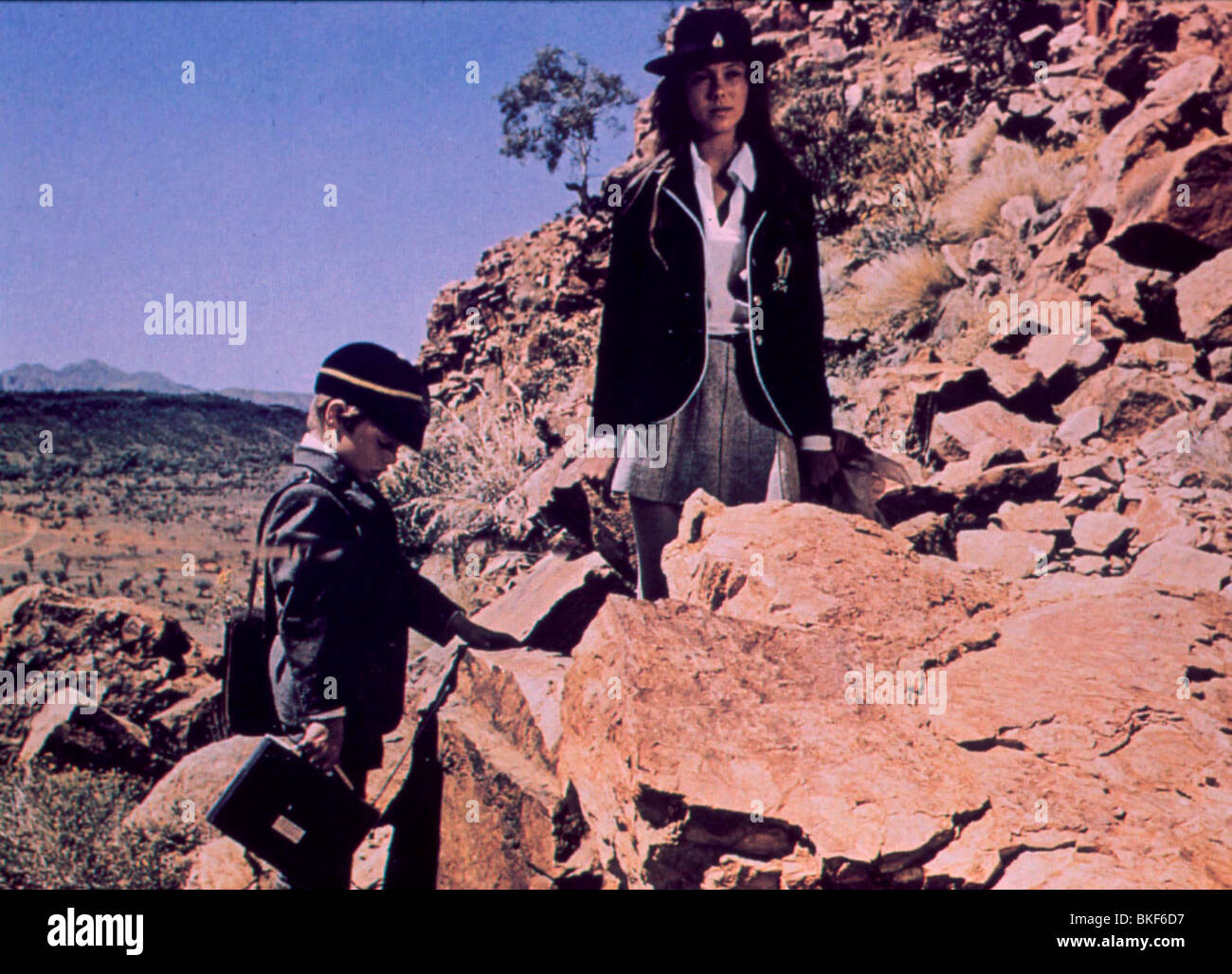 WALKABOUT (1970) LUCIEN JOHN, JENNY AGUTTER WKAB 021 Stock Photo