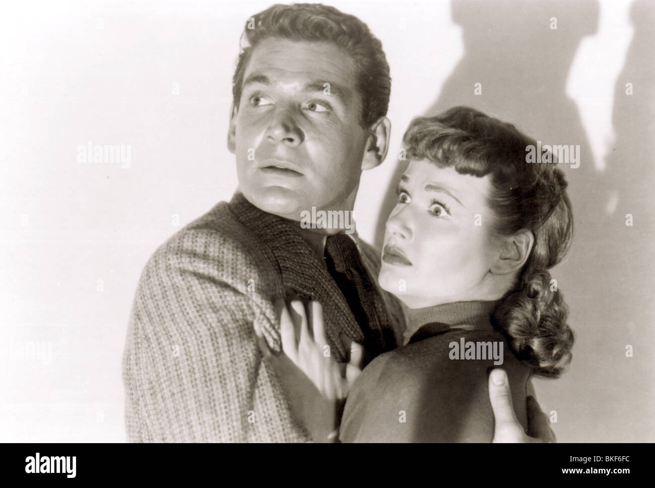 THE WAR OF THE WORLDS (1953) GENE BARRY, ANNE ROBINSON WOWD 019 Stock Photo