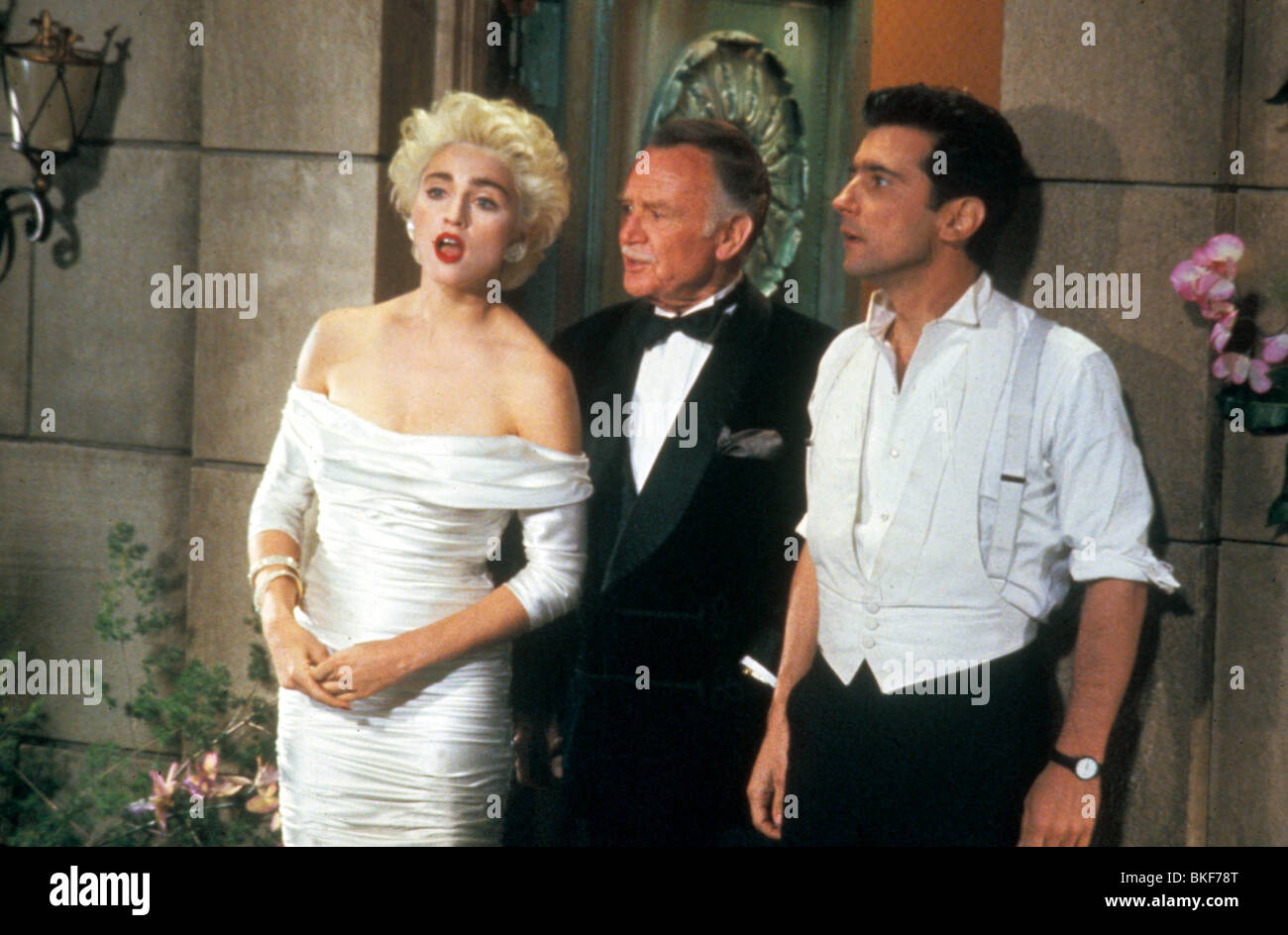 WHO'S THAT GIRL (1987) MADONNA,JOHN MILLS,GRIFFIN DUNNE WTG 023 Stock ...