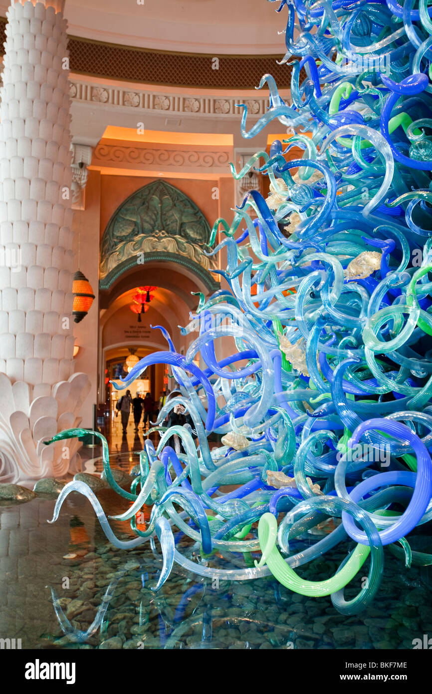 A massive glass art instalation in the foyer of the hyper luxurious Atlantis on the Palm hotel in Dubai Stock Photo