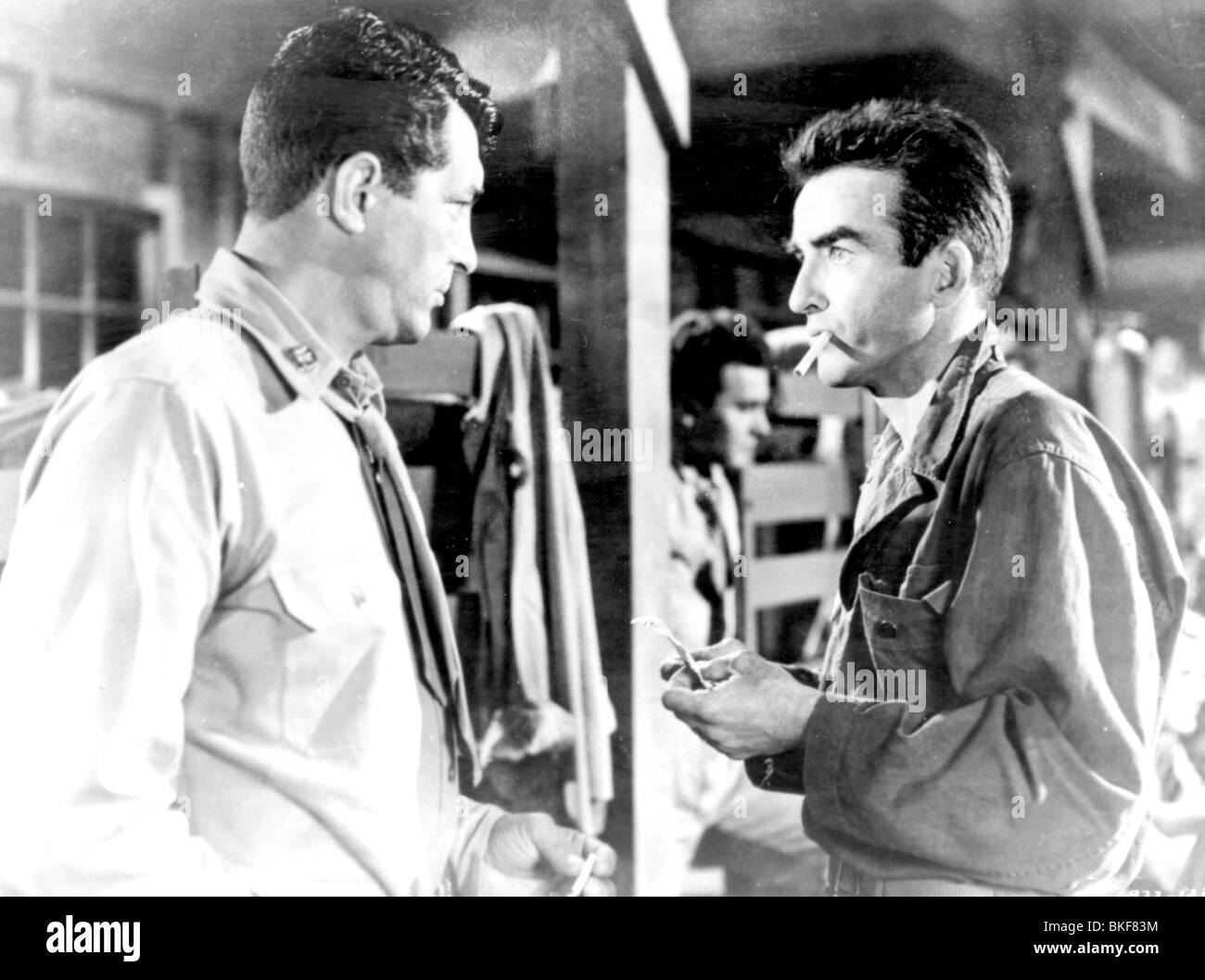 THE YOUNG LIONS (1958) DEAN MARTIN, MONTGOMERY CLIFT YLIO 006P L Stock ...