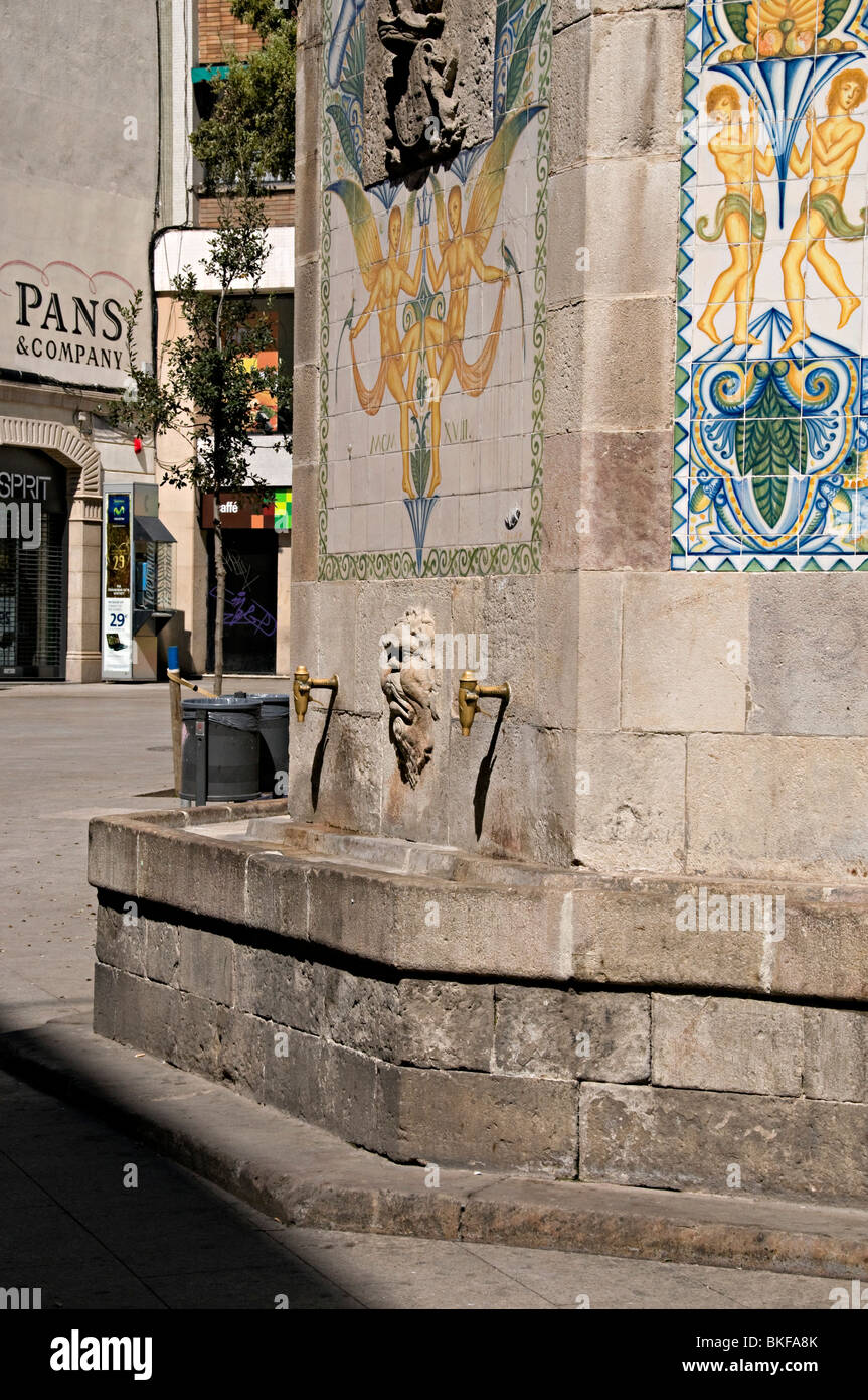 Barcelona drinking fountain off la rambla in old city barri gotic Stock  Photo - Alamy