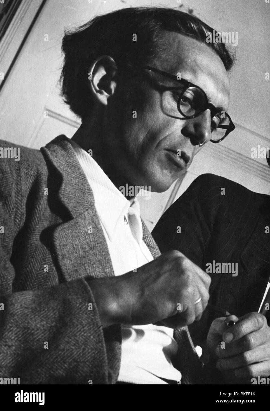 geography / travel, Germany, politics, 1950s, Bund der Kriegsdienstverweigerer (League of Conscientious Objectors), the musician E. C. Frohloff, one of the leading members, 1951, Stock Photo