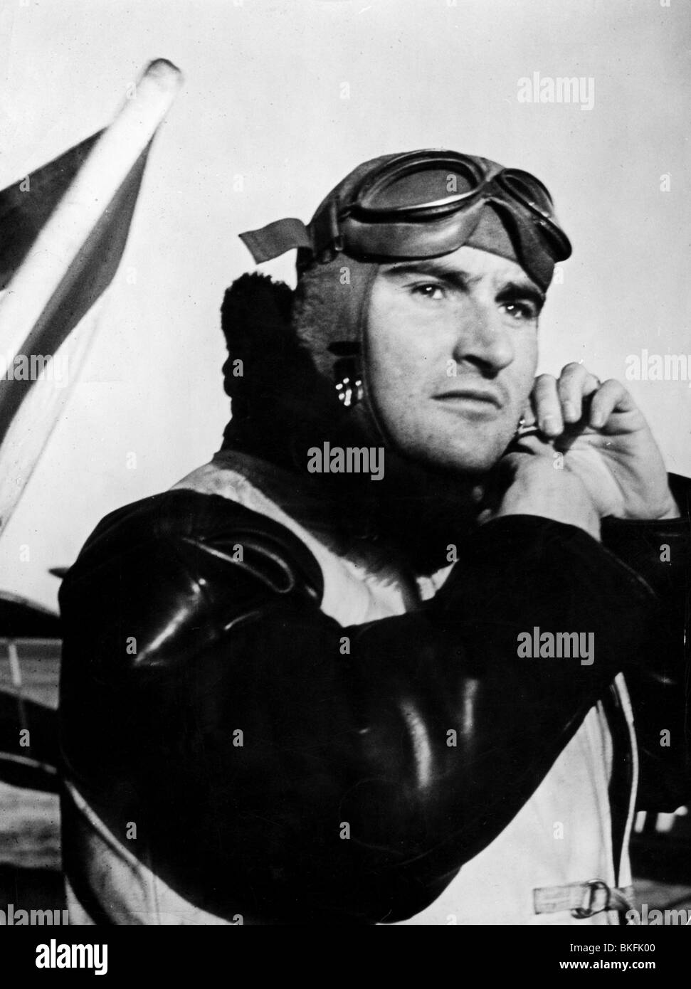Nazism / National Socialism, military, Wehrmacht, Luftwaffe, German naval aviator back from a flight, portrait, circa 1940, Stock Photo