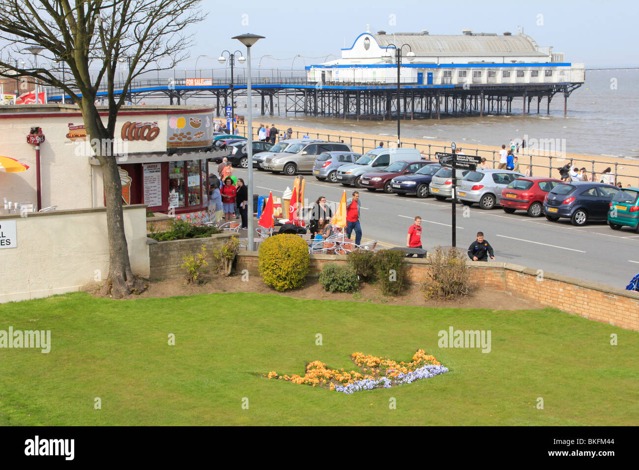 cleethorpes beach promenade seafront humberside england uk gb Stock