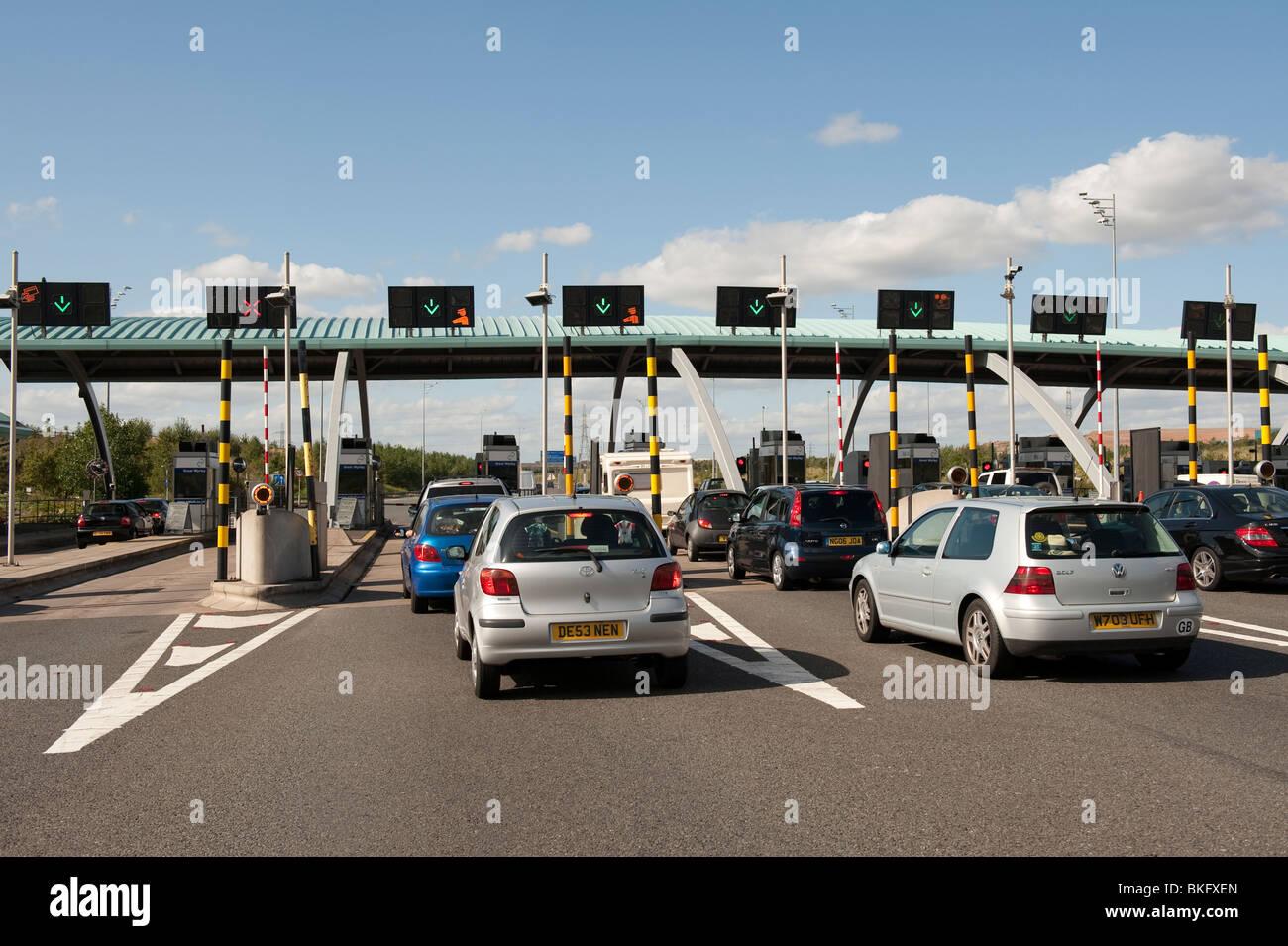 M6 Toll Road payment booths UK Midland Expressway Stock Photo 29238909