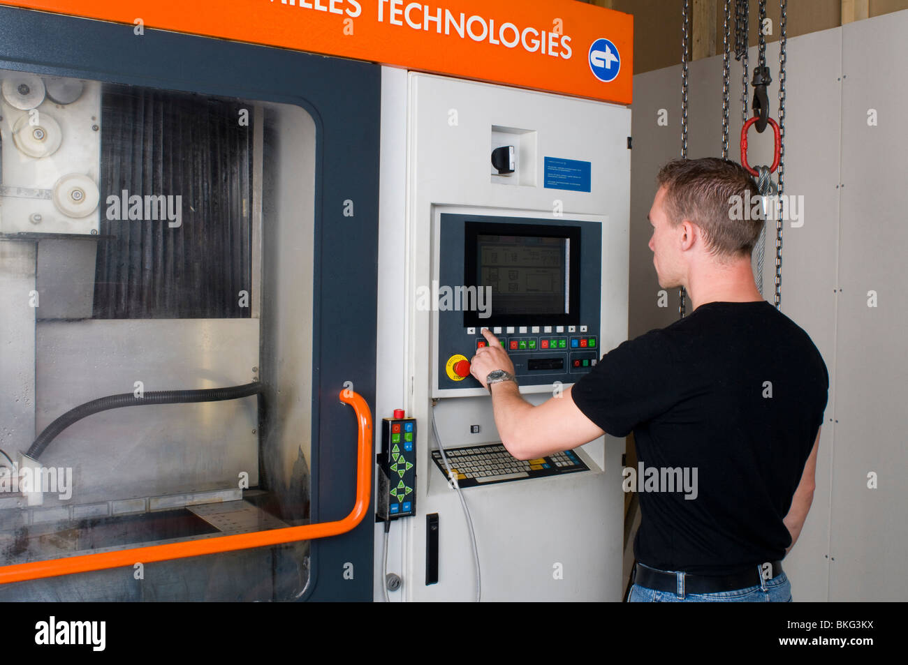 Wire erosion machine hires stock photography and images Alamy