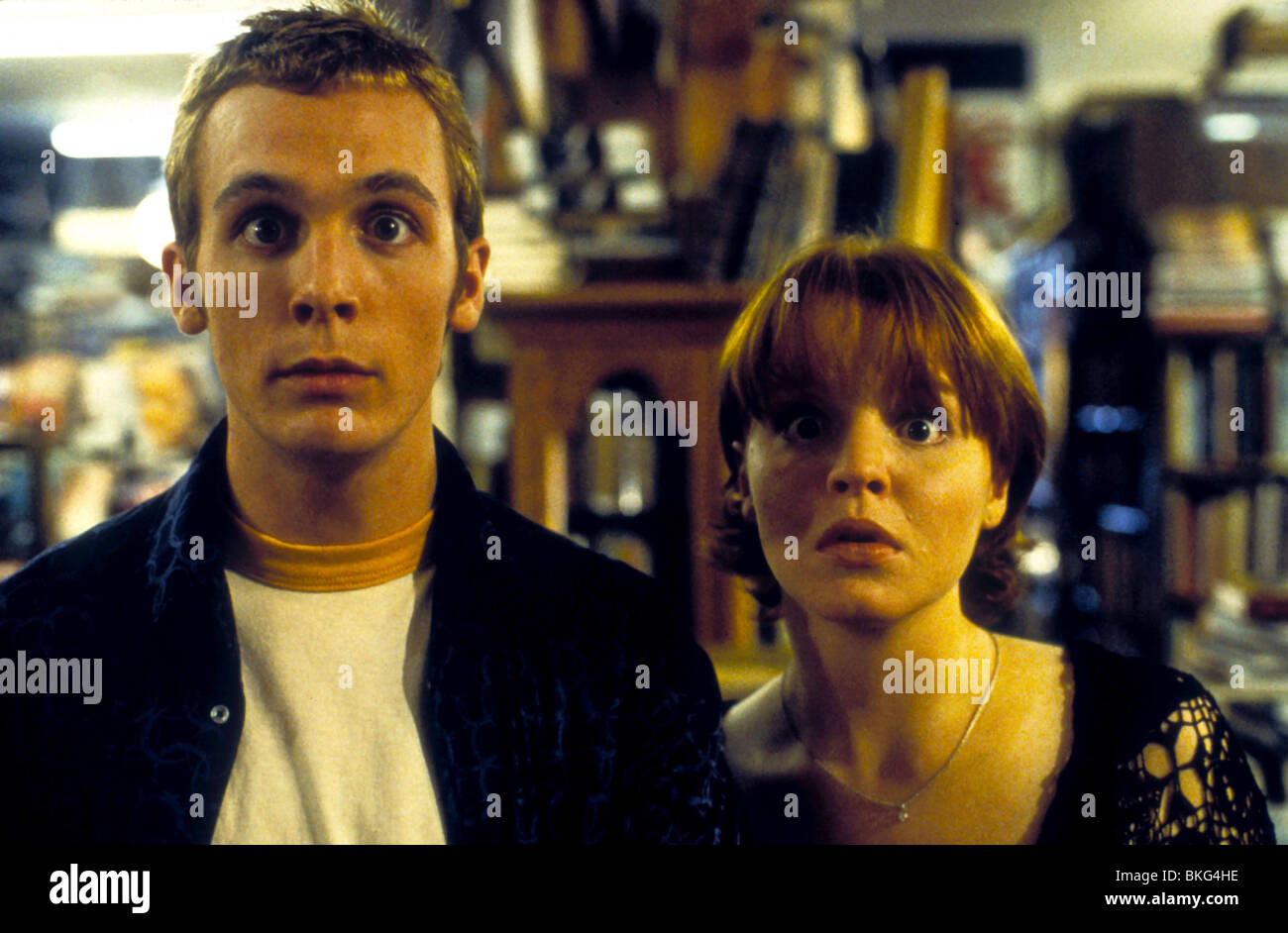 CAN'T HARDLY WAIT (1998) ETHAN EMBRY, LAUREN AMBROSE CHW 015 Stock Photo