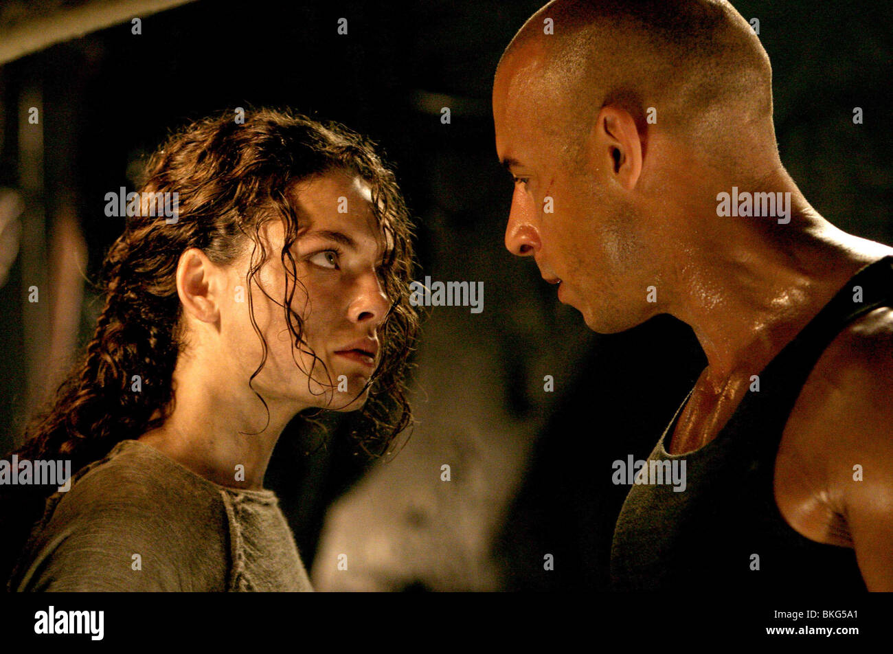 The chronicles of riddick 2004 alexa davalos hi-res stock photography and  images - Alamy