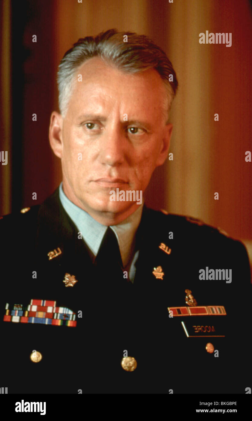 THE GENERAL'S DAUGHTER (1999) JAMES WOODS GDAU 024 Stock Photo