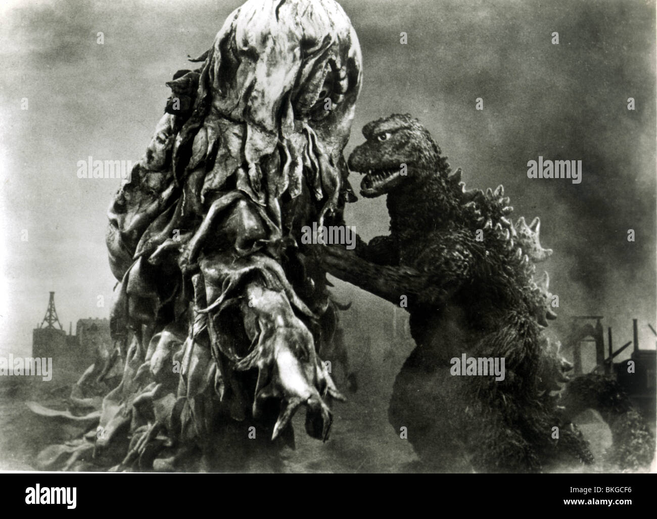 Godzilla movie hi-res stock photography and images - Alamy