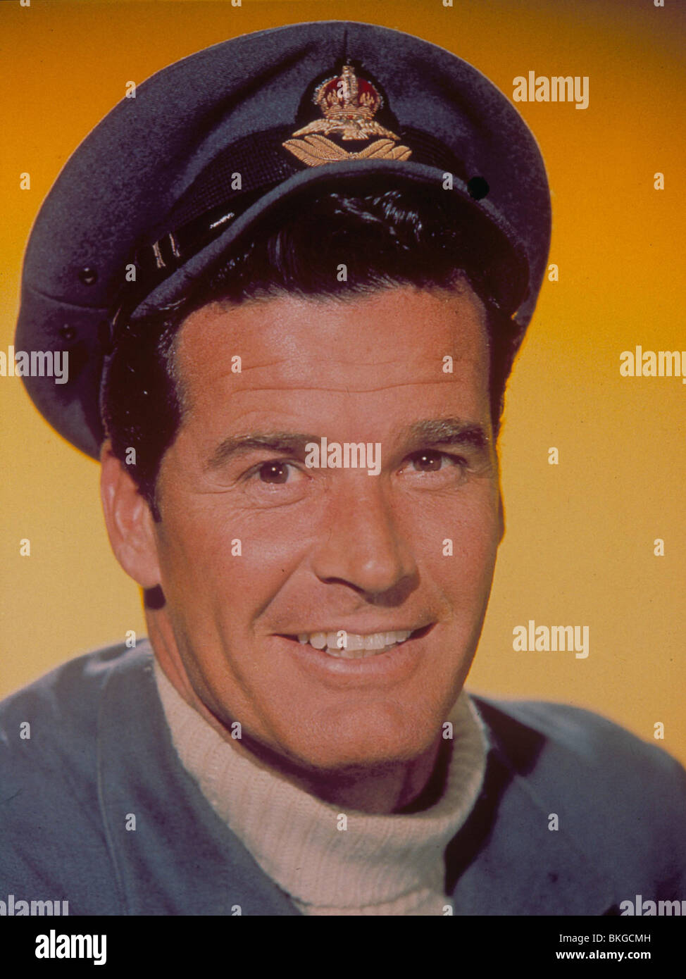 THE GREAT ESCAPE (1963) JAMES GARNER GES 050 Stock Photo Alamy