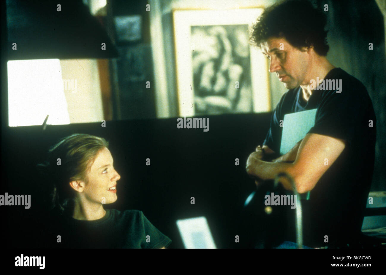 GUINEVERE (1999) SARAH POLLEY, STEPHEN REA GINV 011 Stock Photo