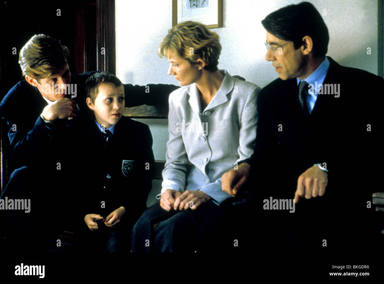 HOLLOW REED (1996) JASON FLEMYNG, SAM BOULD, JOELY RICHARDSON, ROGER LLOYDPACK HOLR 002 Stock