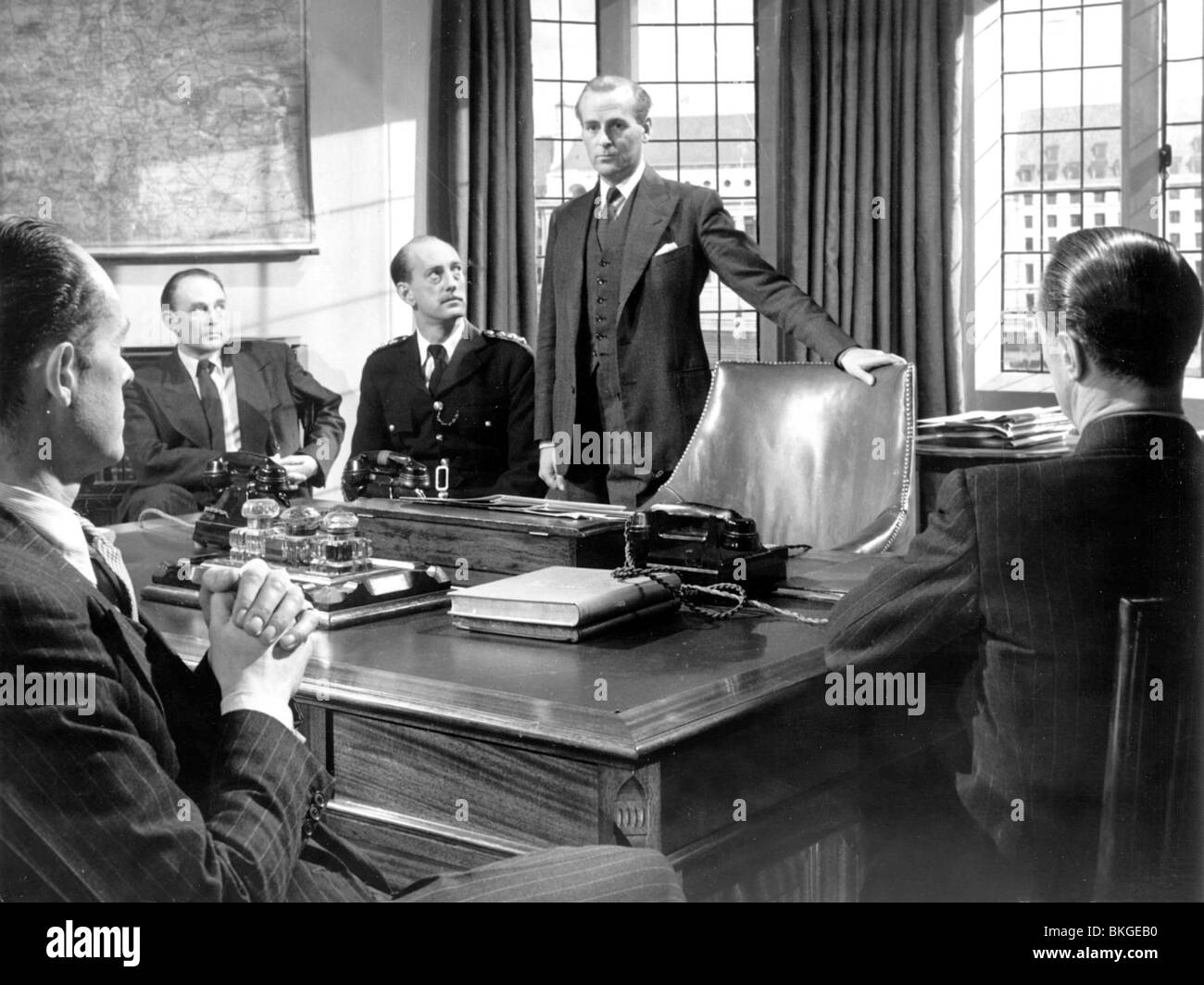 HUNTED -1952 GEOFFREY KEEN Stock Photo