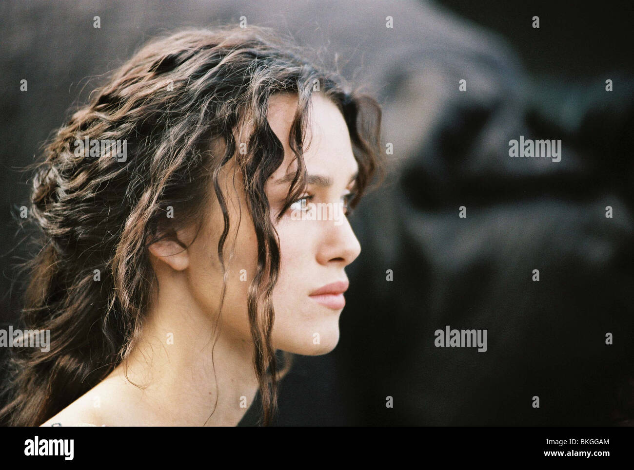 KING ARTHUR (2004) KEIRA KNIGHTLEY KART 001-16 Stock Photo - Alamy
